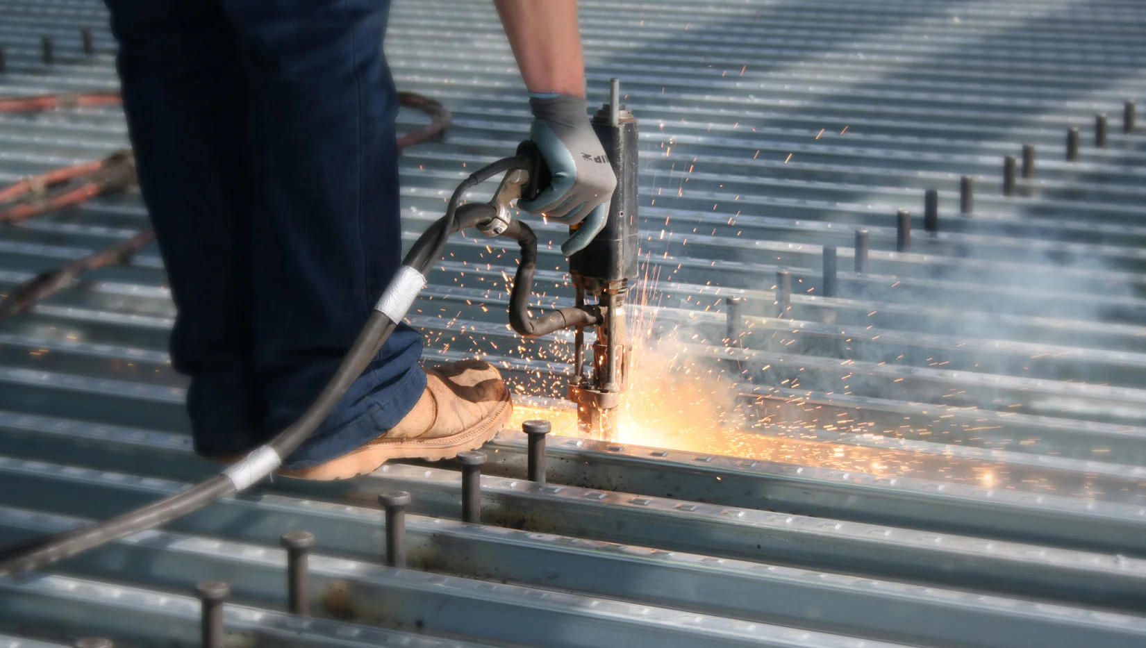 Stud çivisi uygulaması